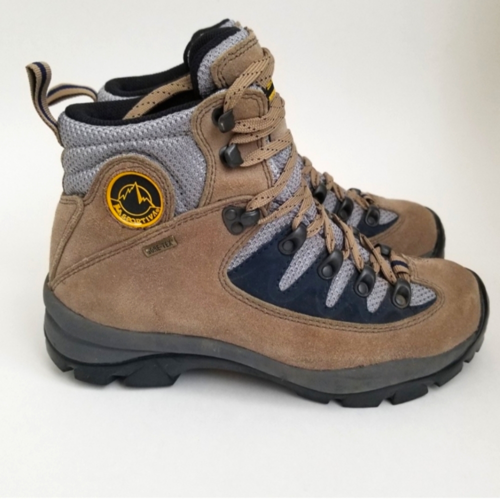 La Sportiva Pingora GTX Ankle Mid Level Supportive Hiking Boot